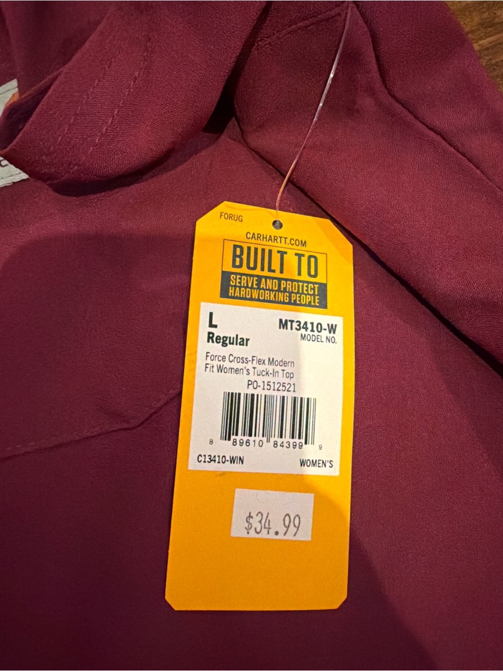 Carhartt Women's Force Cross-Flex’s scrub set in Burgundy